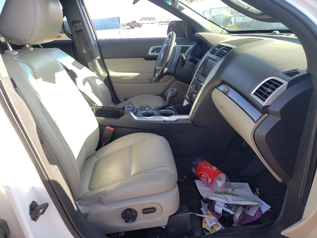 Photo 5 from auction – 2013 FORD EXPLORER L with VIN 1FM5K8F87DGA54514