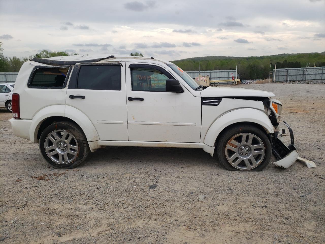 Photo 9 from auction – 2008 DODGE NITRO R/T with VIN 1D8GU58618W197361