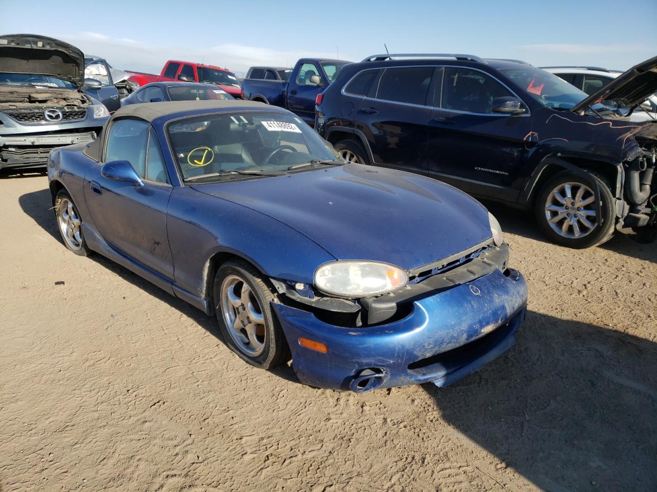 Photo 1 from auction – 1999 MAZDA MX-5 MIATA with VIN JM1NB3534X0135870