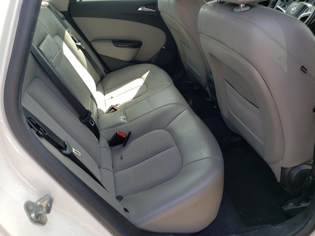 Photo 6 from auction – 2012 BUICK VERANO with VIN 1G4PP5SK0C4175430
