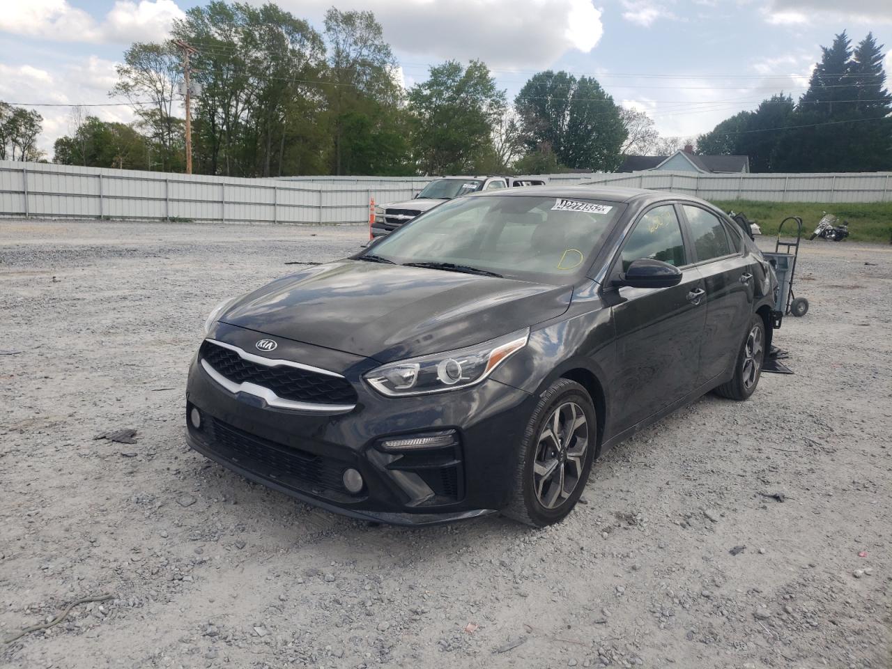 Photo 2 from auction – 2019 KIA FORTE FE with VIN 3KPF24AD5KE089412