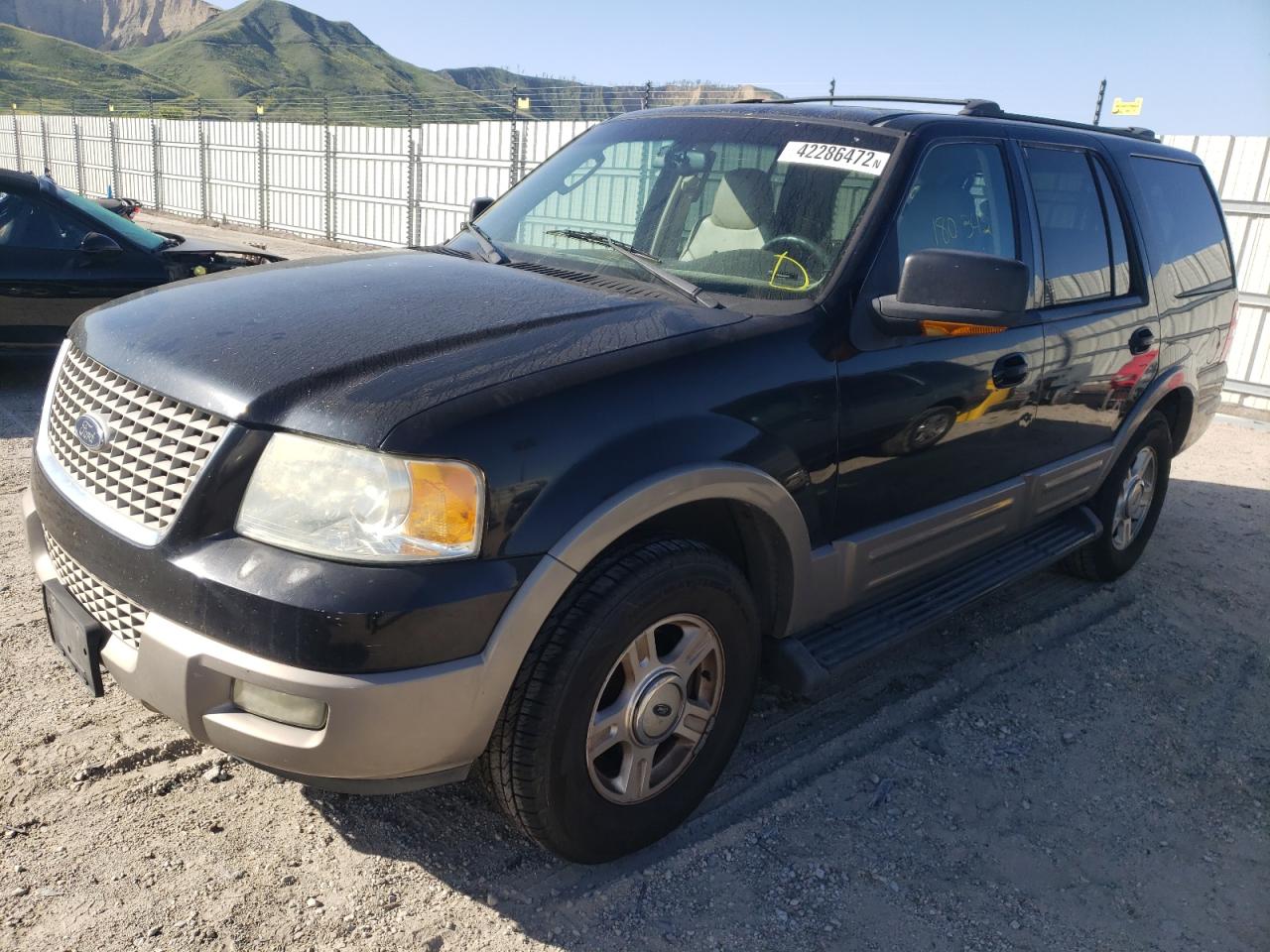 Photo 2 from auction – 2003 FORD EXPEDITION with VIN 1FMFU17L53LA94010