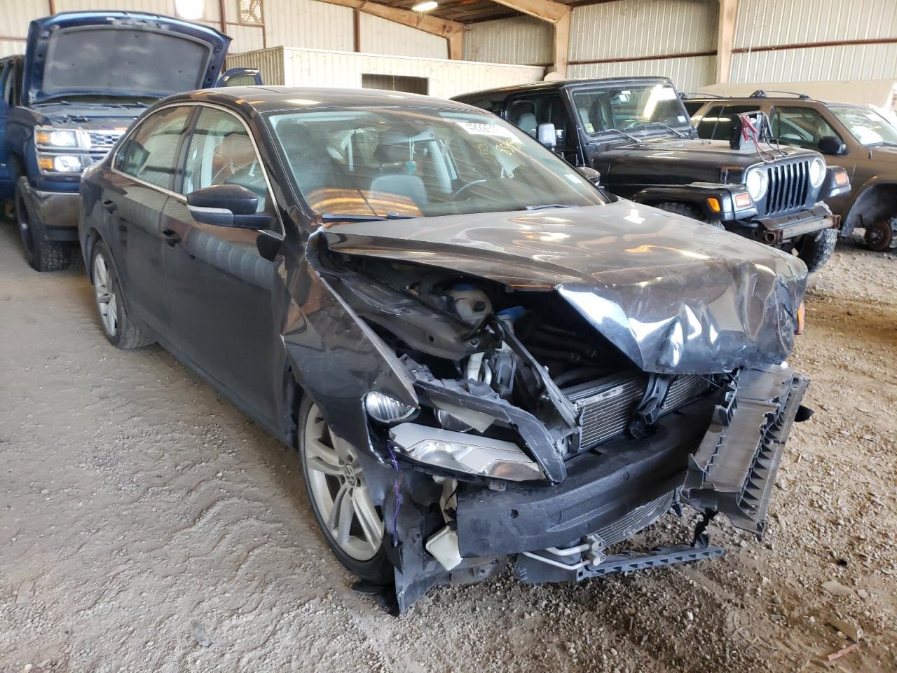 Photo 1 from auction – 2014 VOLKSWAGEN PASSAT SE with VIN 1VWBS7A37EC074152