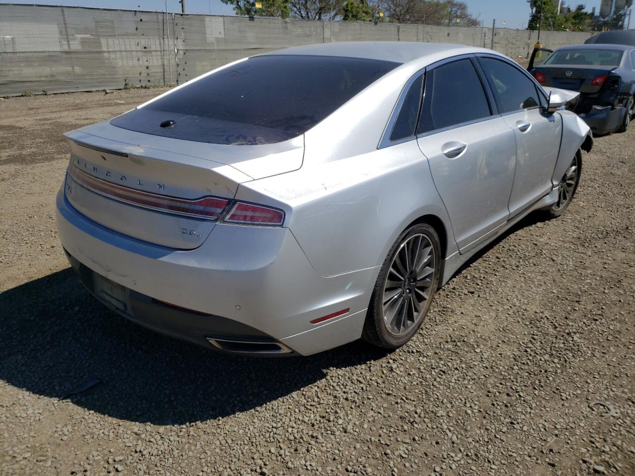 Photo 4 from auction – 2016 LINCOLN MKZ HYBRID with VIN 3LN6L2LU4GR623669