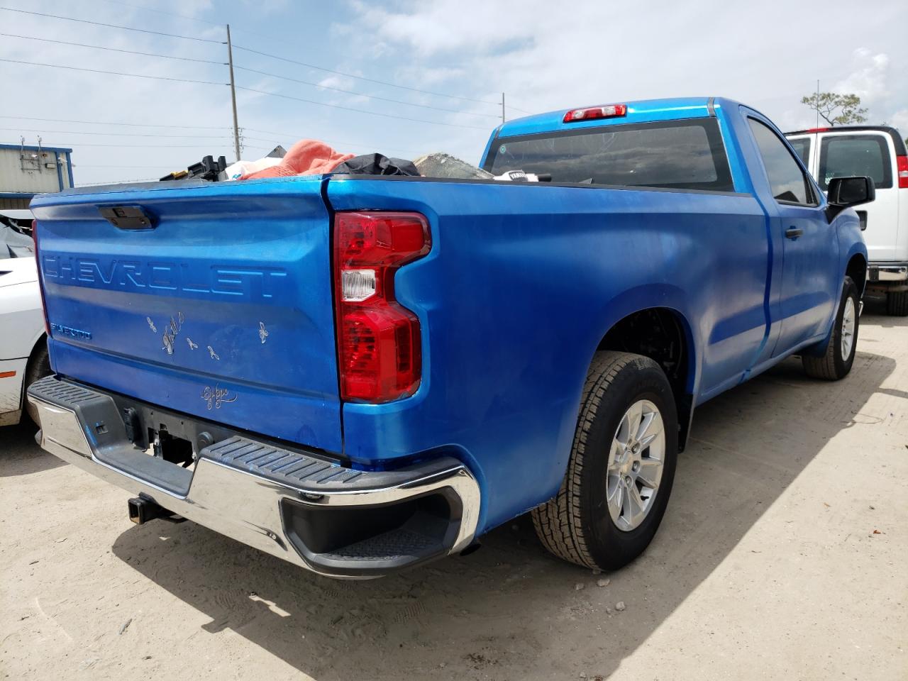 Photo 4 from auction – 2021 CHEVROLET SILVERADO with VIN 3GCNWAEF8MG411378