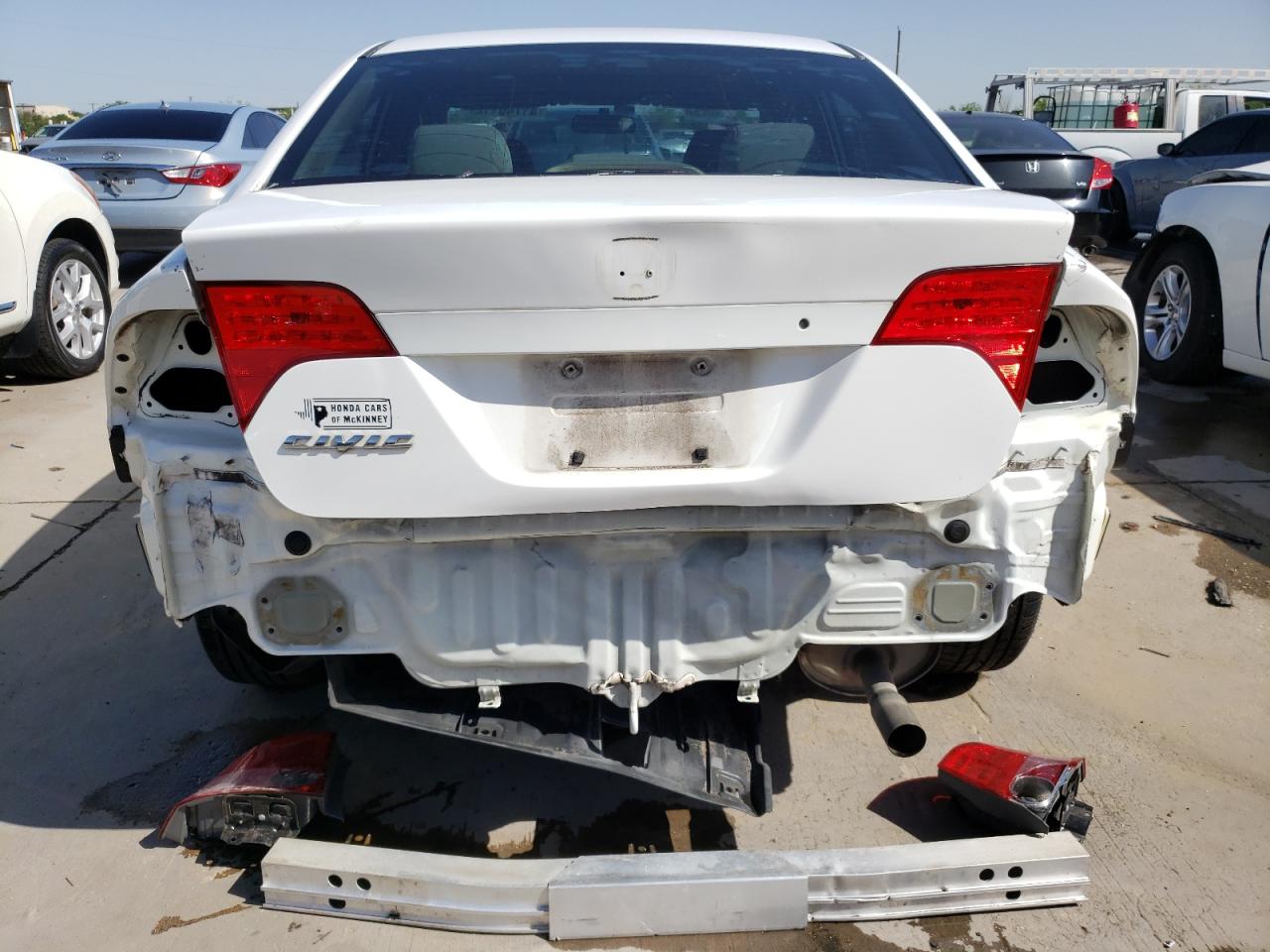 Photo 9 from auction – 2008 HONDA CIVIC LX with VIN 1HGFA15548L001035