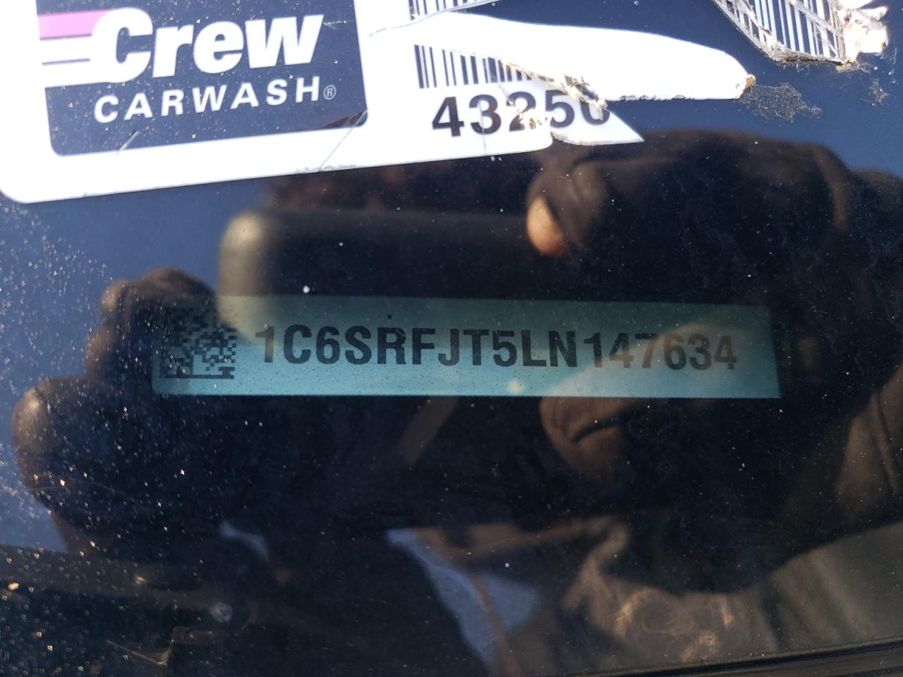 Photo 10 from auction – 2020 RAM 1500 LARAM with VIN 1C6SRFJT5LN147634