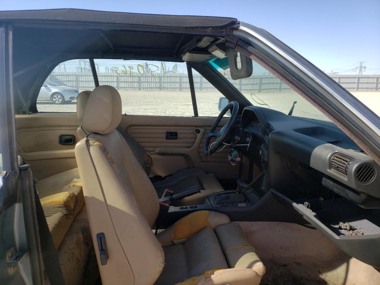 Photo 5 from auction – 1989 BMW 325 I AUTO with VIN WBABB2306KEC18752