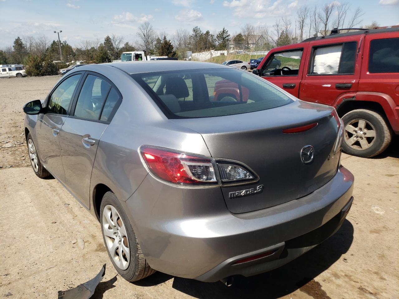 Photo 3 from auction – 2011 MAZDA 3 I with VIN JM1BL1UG4B1404204