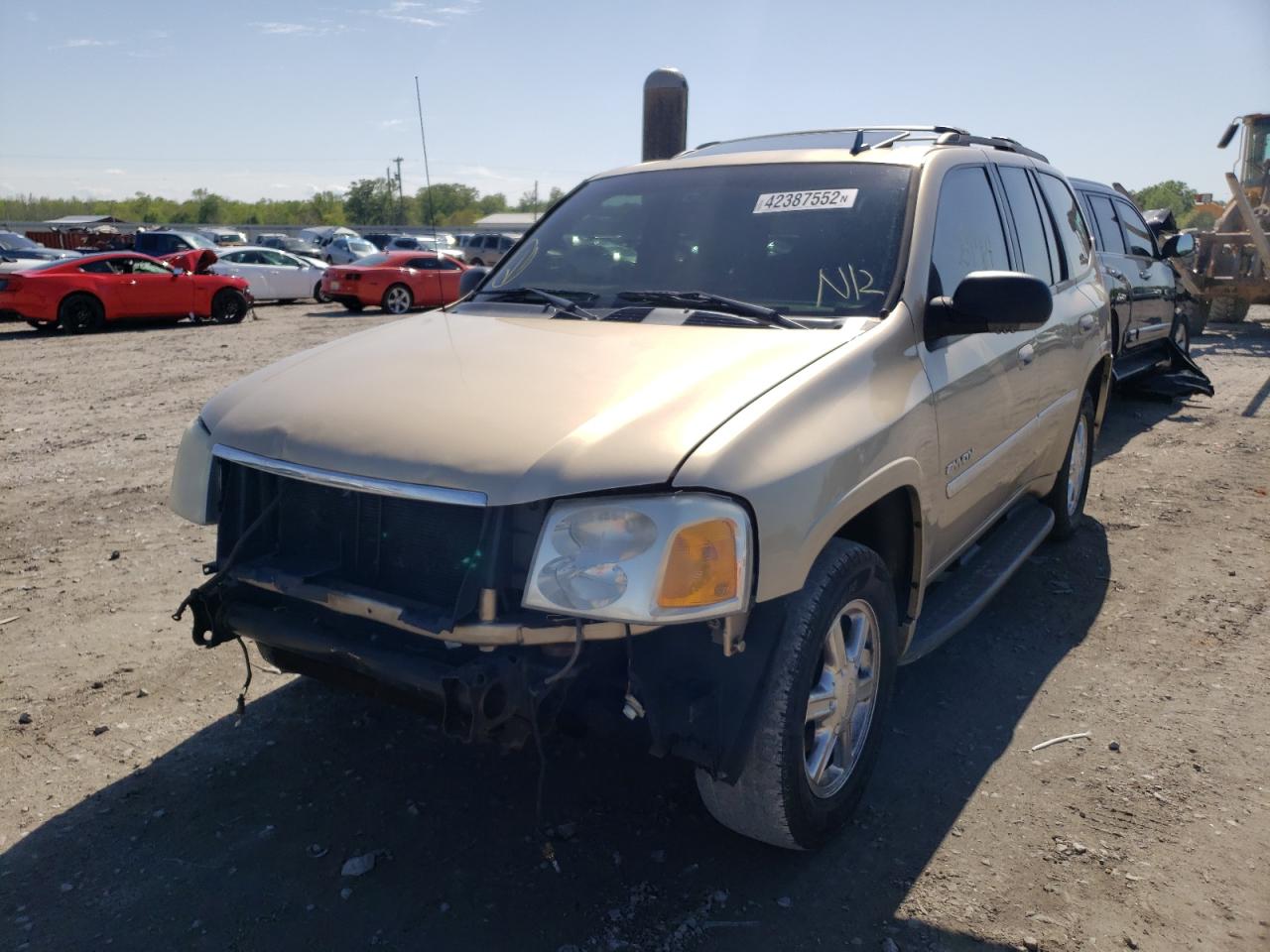 Photo 2 from auction – 2006 GMC ENVOY with VIN 1GKDT13S862272275