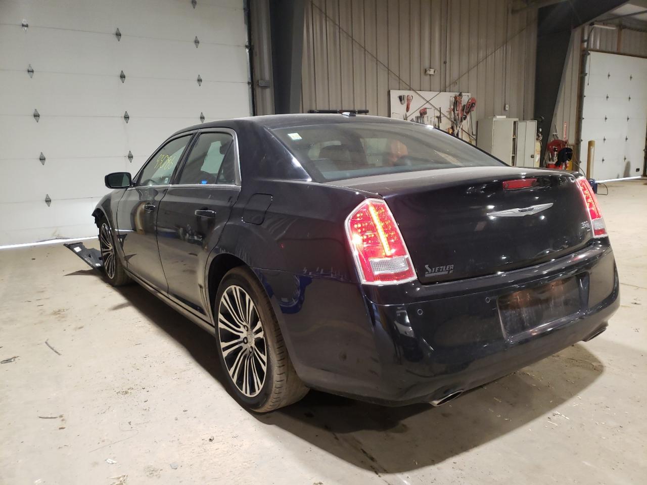 Photo 3 from auction – 2014 CHRYSLER 300 S with VIN 2C3CCABG3EH142046