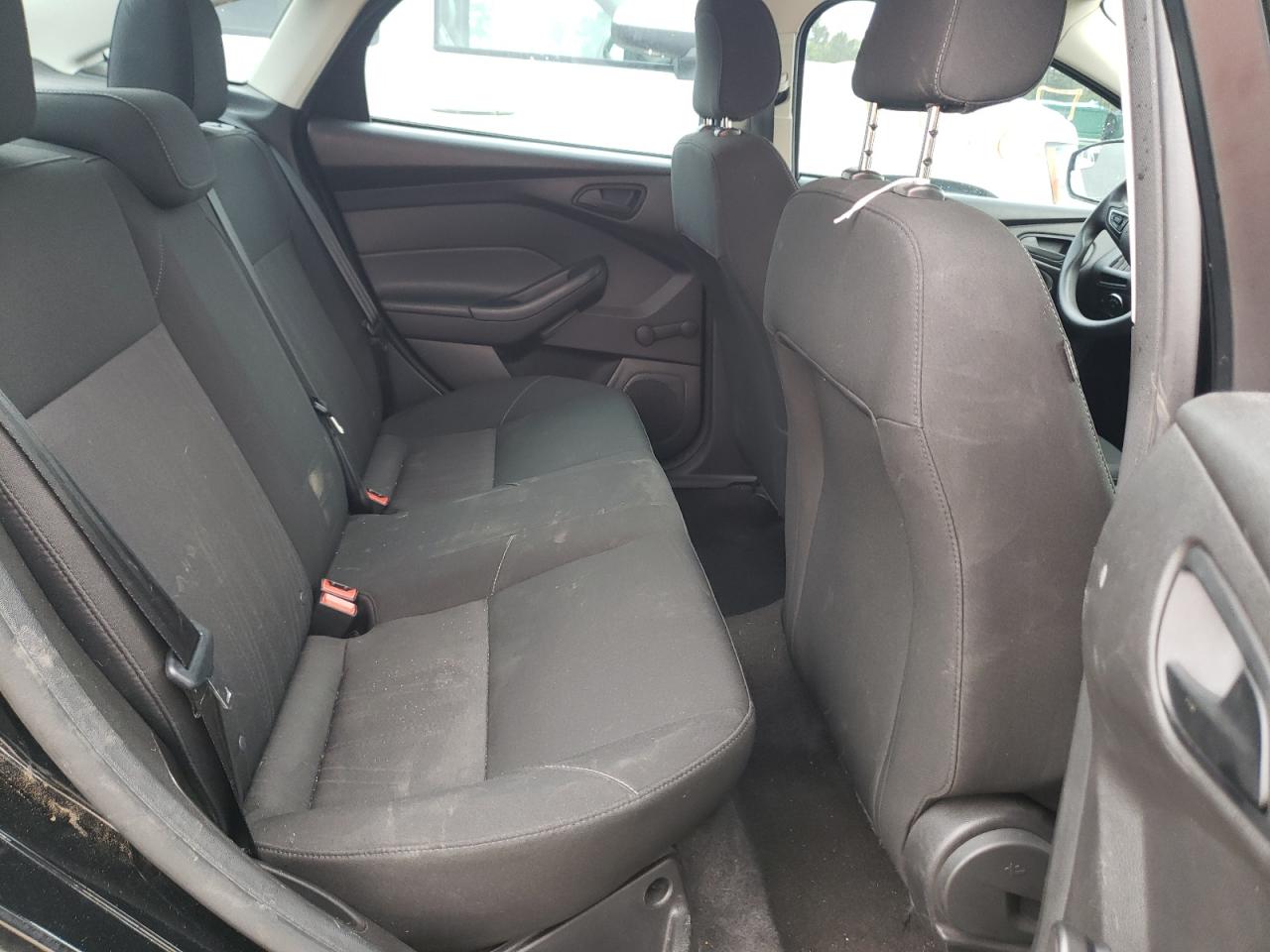 Фото 6 с аукциона – 2018 FORD FOCUS S с VIN 1FADP3E27JL244467