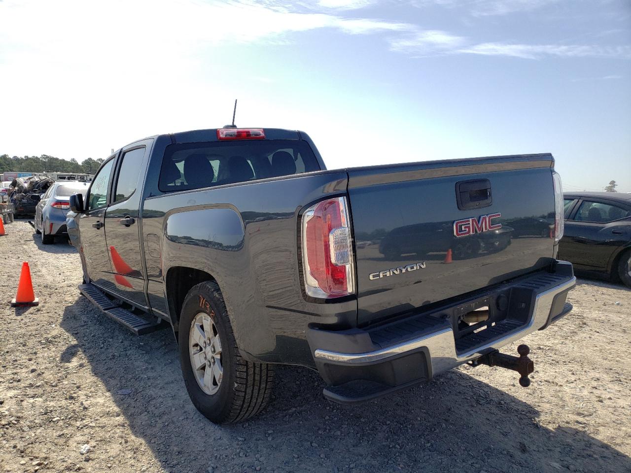 Photo 3 from auction – 2015 GMC CANYON with VIN 1GTG5AE3XF1123669