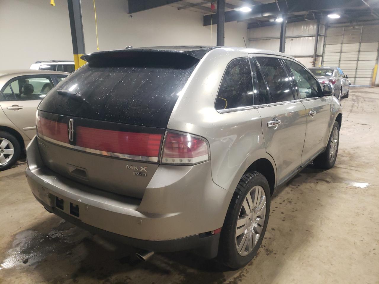 Photo 4 from auction – 2008 LINCOLN MKX with VIN 2LMDU88C98BJ21445