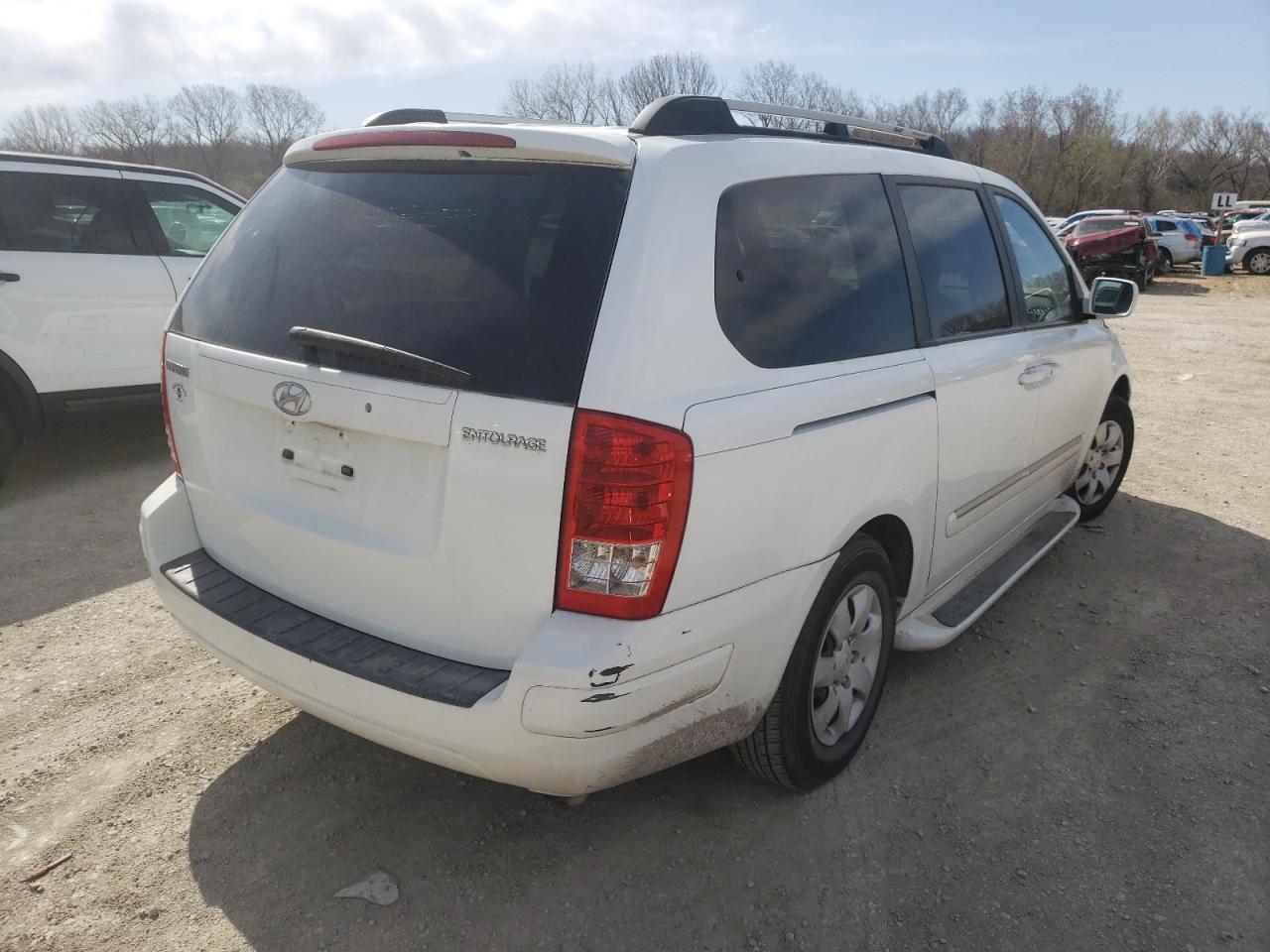 Photo 4 from auction – 2007 HYUNDAI ENTOURAGE with VIN KNDMC233776040092