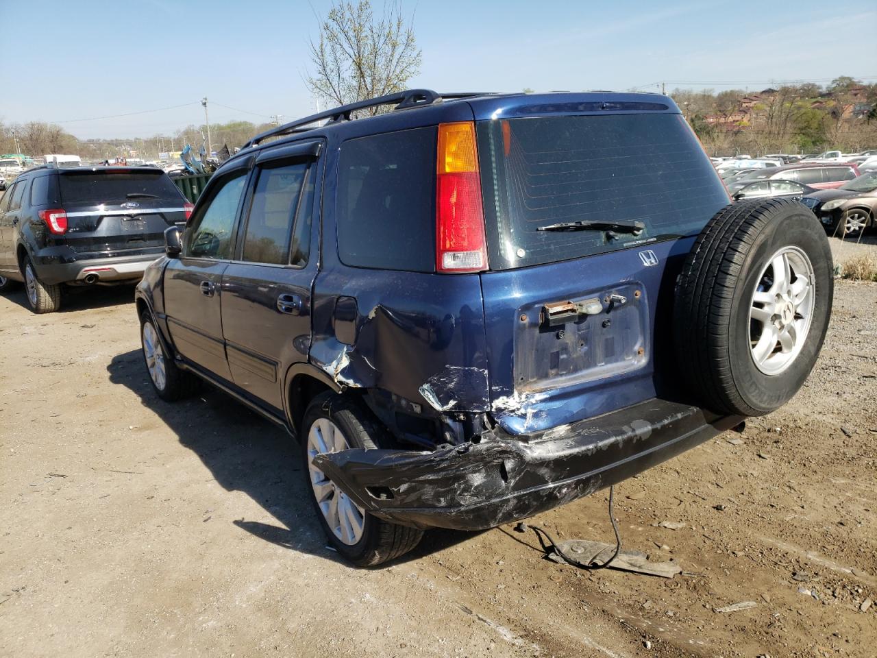 Photo 3 from auction – 1999 HONDA CR-V with VIN JHLRD1842XC063699