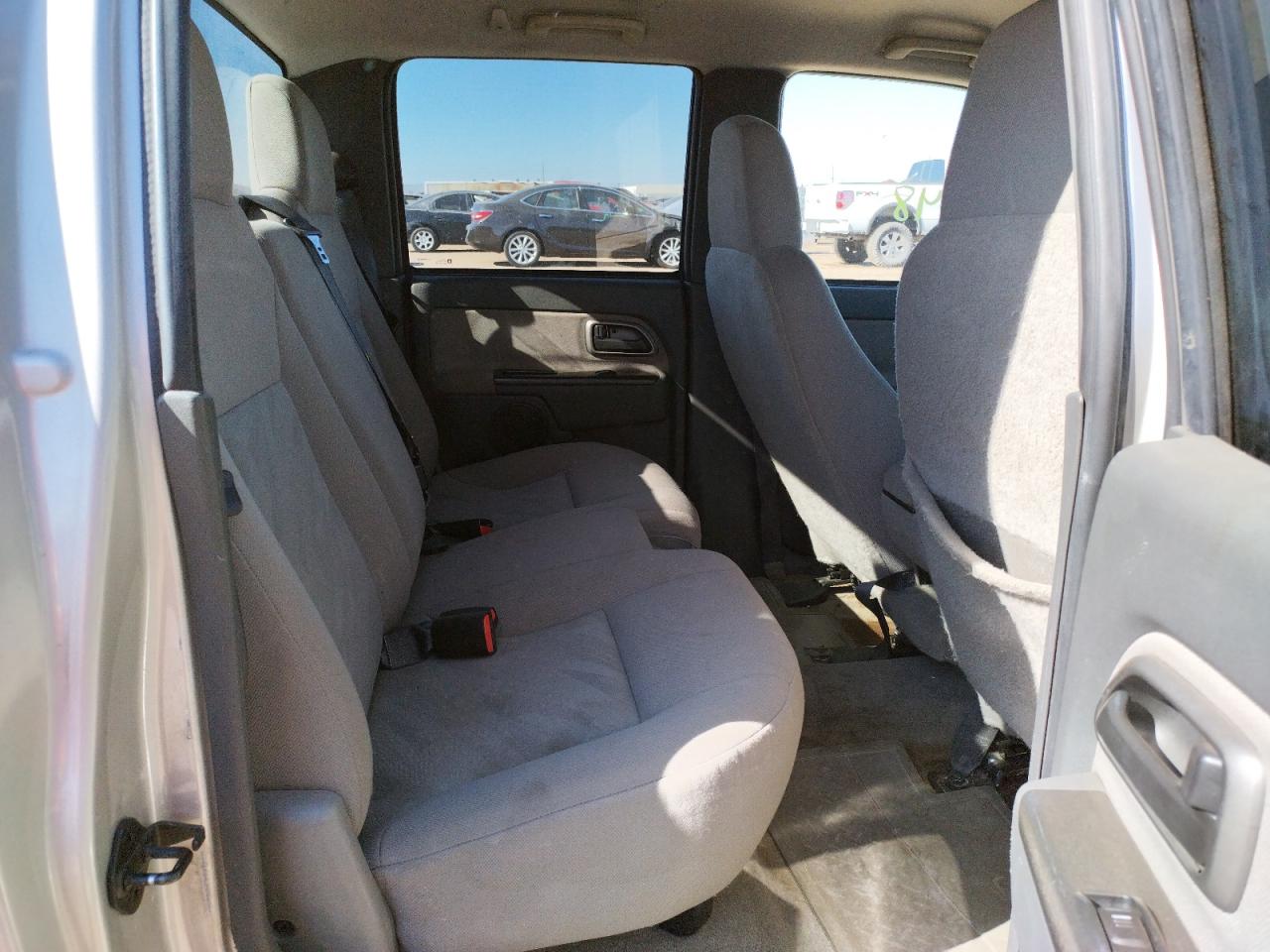 Photo 6 from auction – 2005 CHEVROLET COLORADO with VIN 1GCDS136158126491