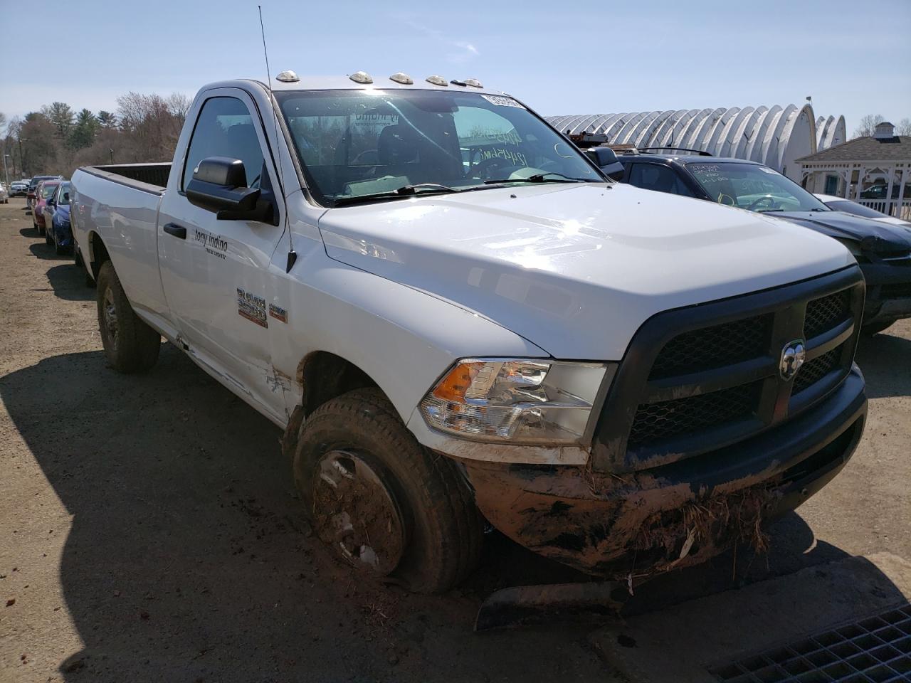 RAM 2500 ST 2015 with VIN 3C6MR5AJ0FG655122 - Photo from auction
