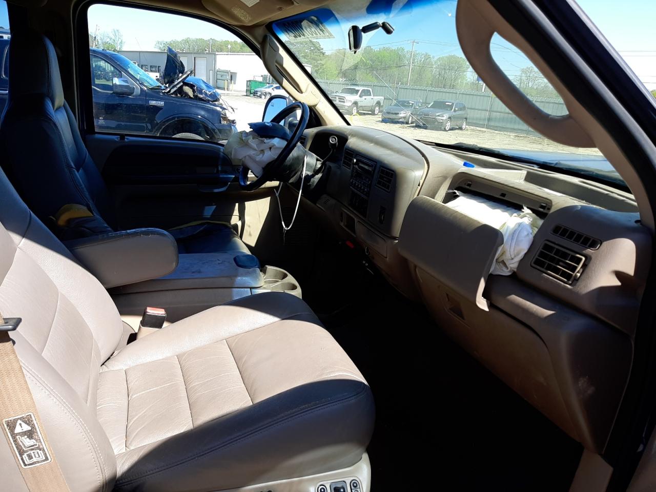 Photo 5 from auction – 2003 FORD F250 SUPER with VIN 1FTNW21L83EB70347