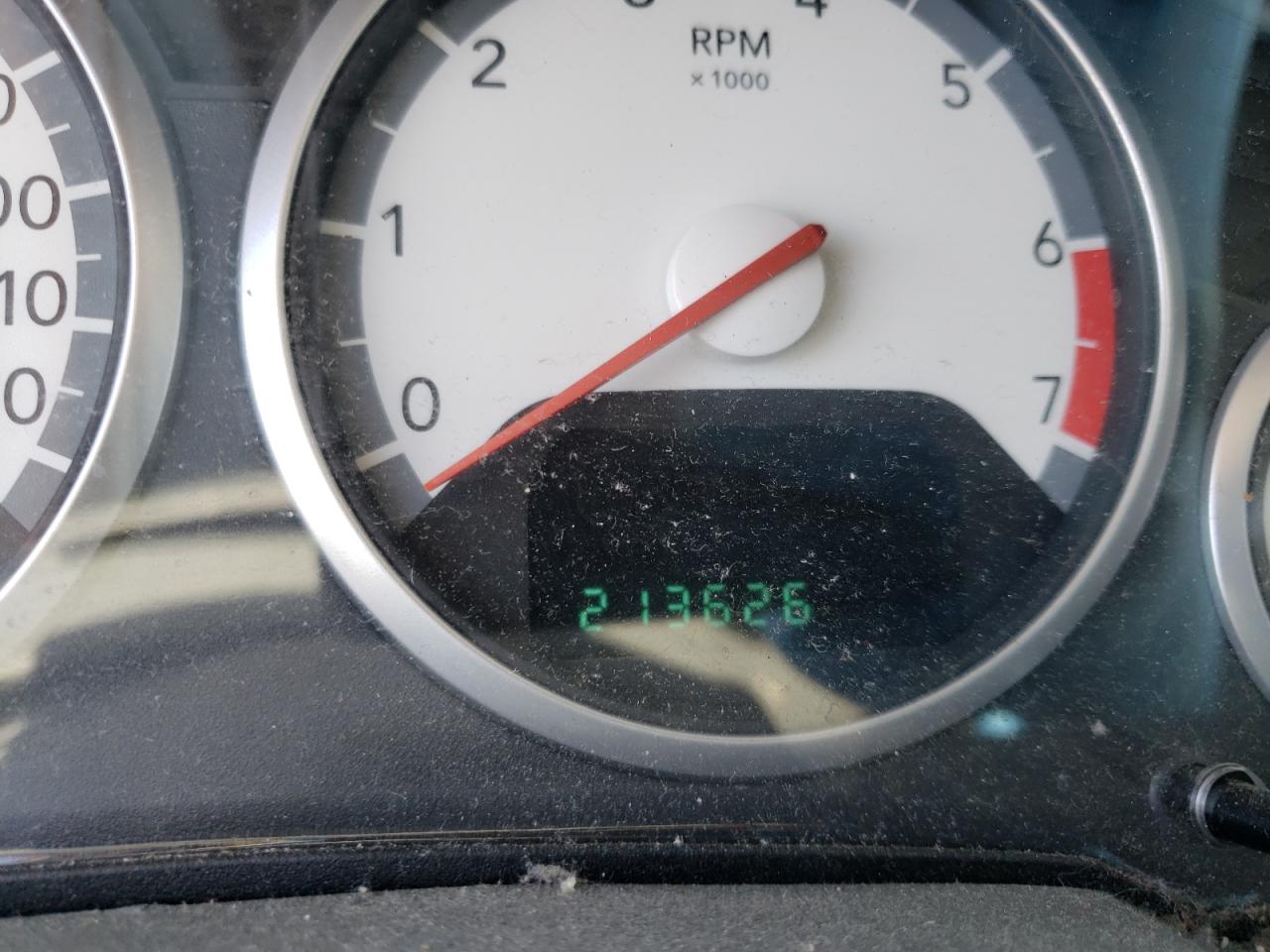 Photo 8 from auction – 2010 DODGE GRAND CARA with VIN 2D4RN5D15AR269002