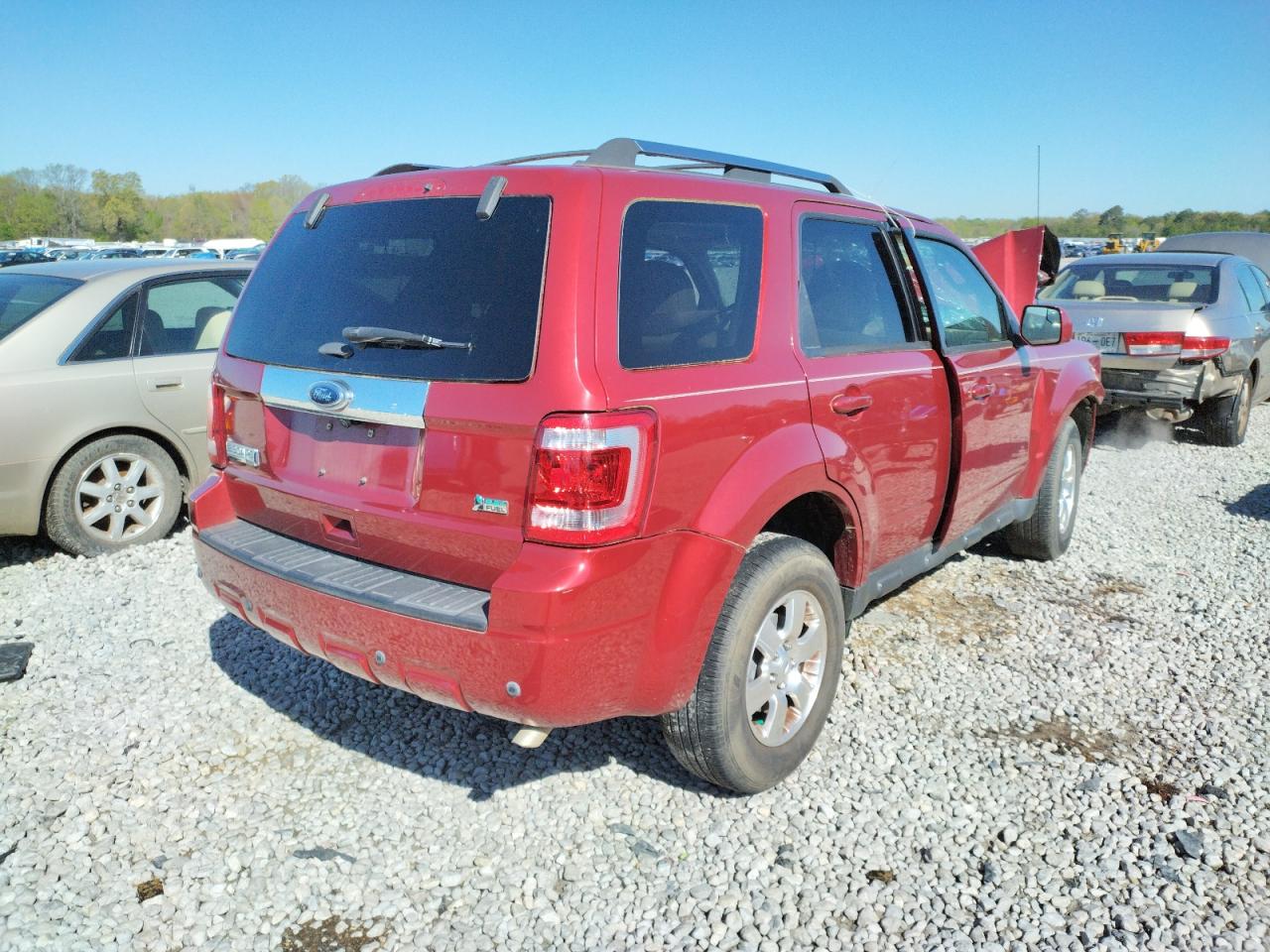 Photo 4 from auction – 2012 FORD ESCAPE LIM with VIN 1FMCU0EG1CKB41882