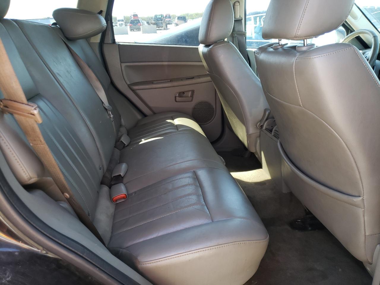 Photo 6 from auction – 2007 JEEP GRAND CHER with VIN 1J8GR48K17C613490