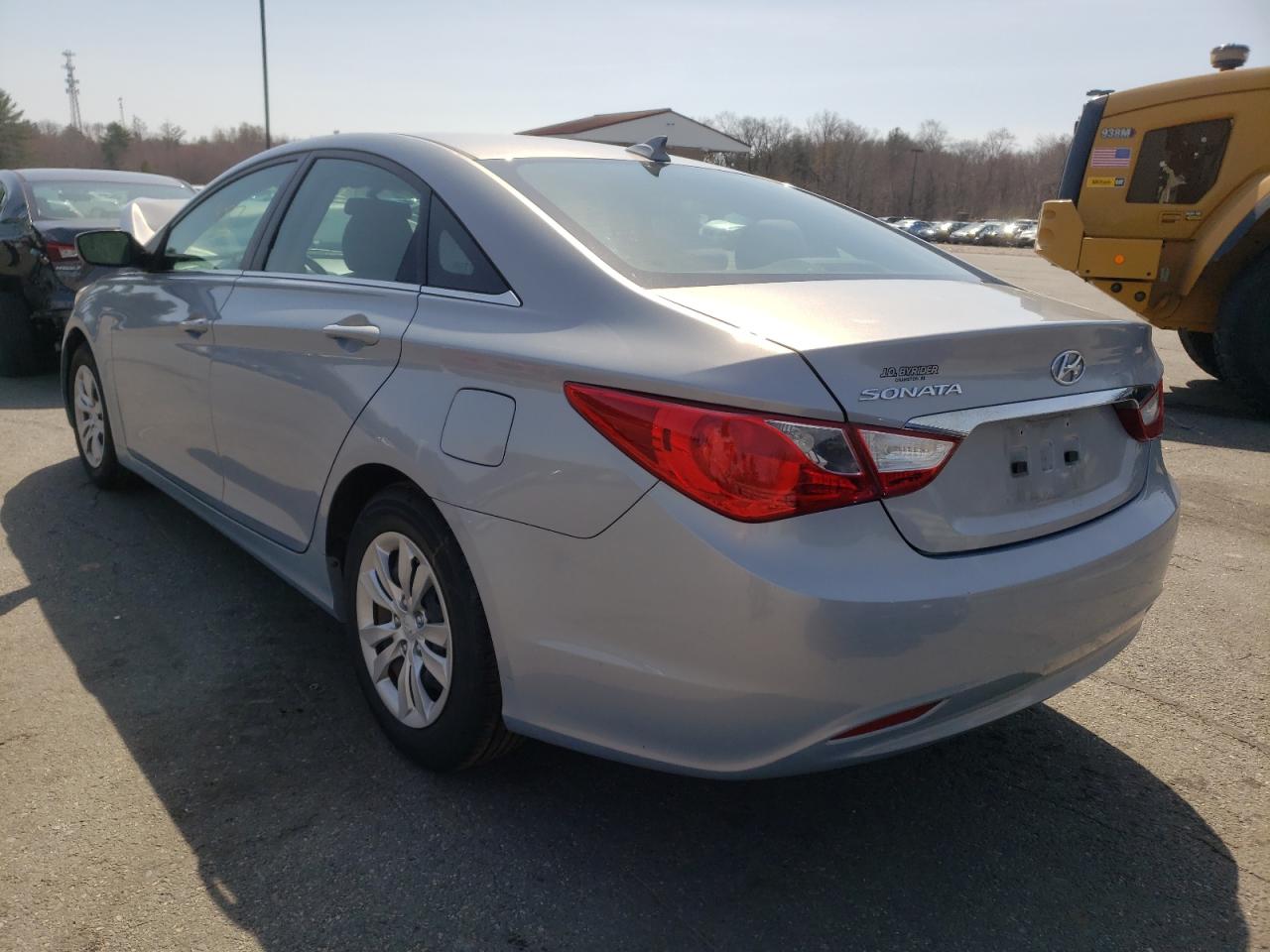 Photo 3 from auction – 2012 HYUNDAI SONATA GLS with VIN 5NPEB4AC8CH330623