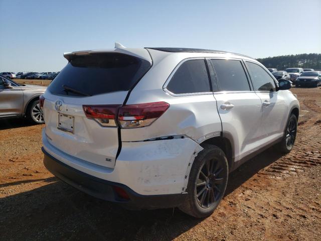 Photo 4 from auction – 2019 TOYOTA HIGHLANDER with VIN 5TDKZRFH3KS573670