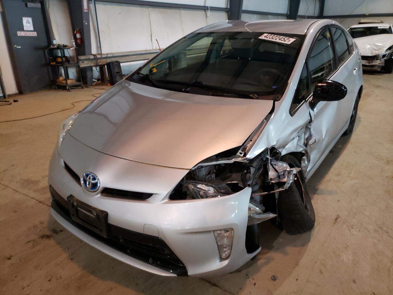 Photo 2 from auction – 2012 TOYOTA PRIUS with VIN JTDKN3DU6C5429322