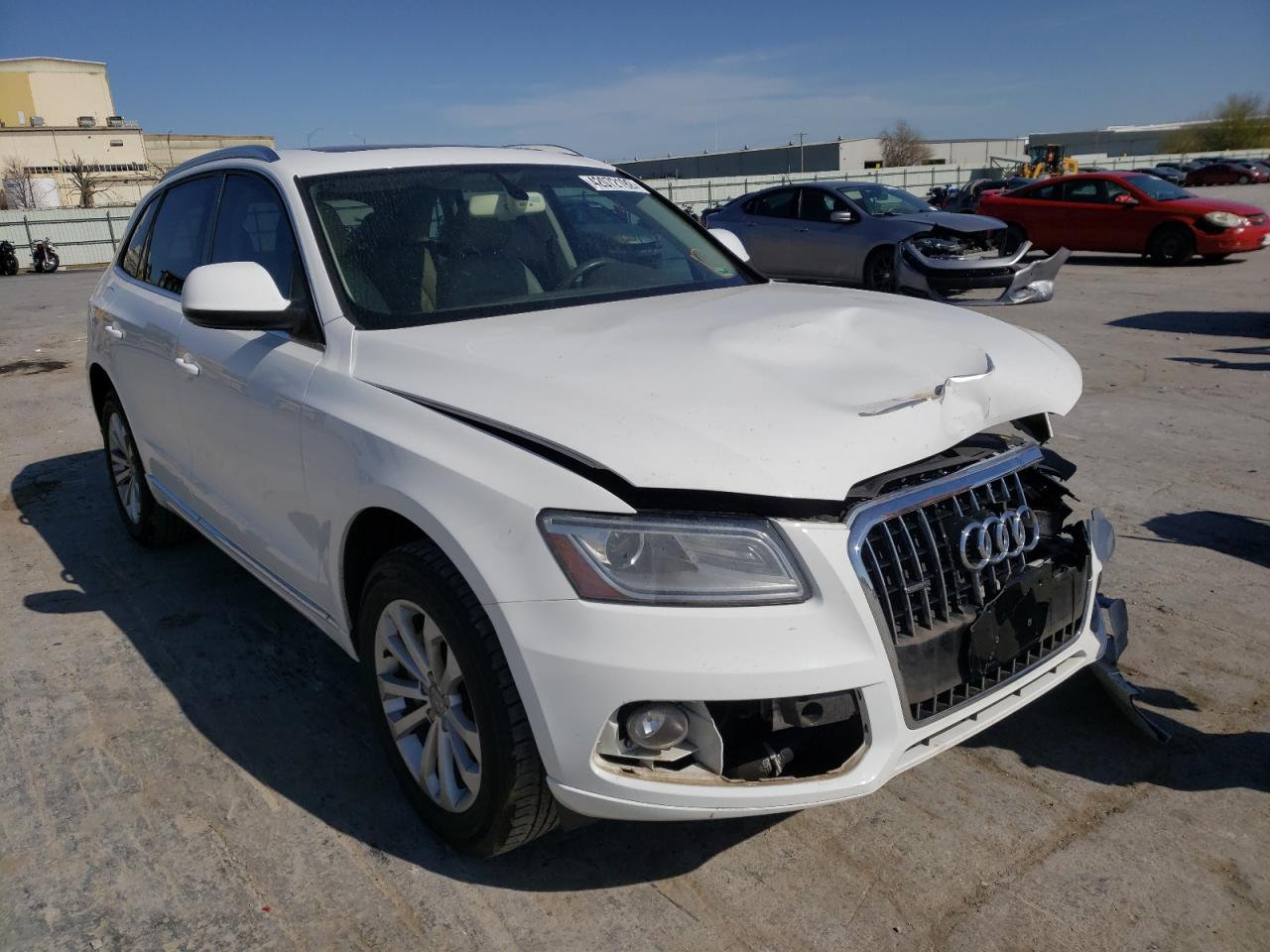 AUDI Q5 PREMIUM 2014 with VIN WA1LFAFP2EA025256 - Photo from auction