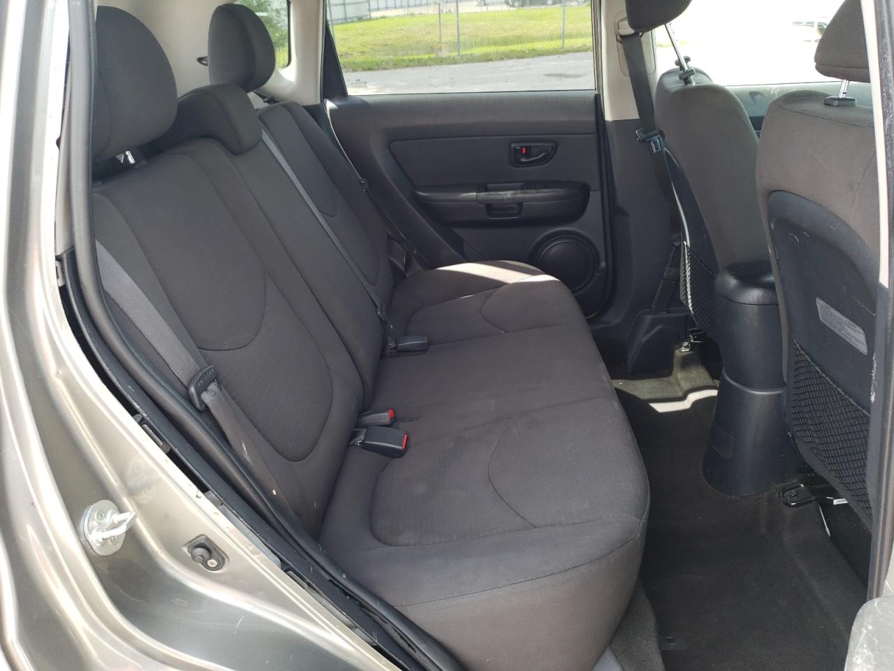 Photo 6 from auction – 2013 KIA SOUL with VIN KNDJT2A5XD7626816