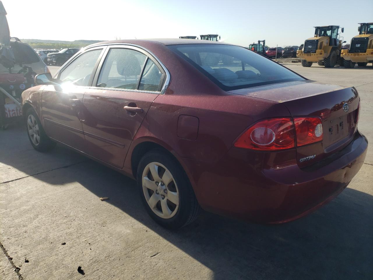 Photo 3 from auction – 2008 KIA OPTIMA LX with VIN KNAGE123X85212025