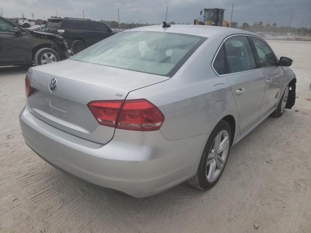 Photo 4 from auction – 2014 VOLKSWAGEN PASSAT SE with VIN 1VWBP7A3XEC010303