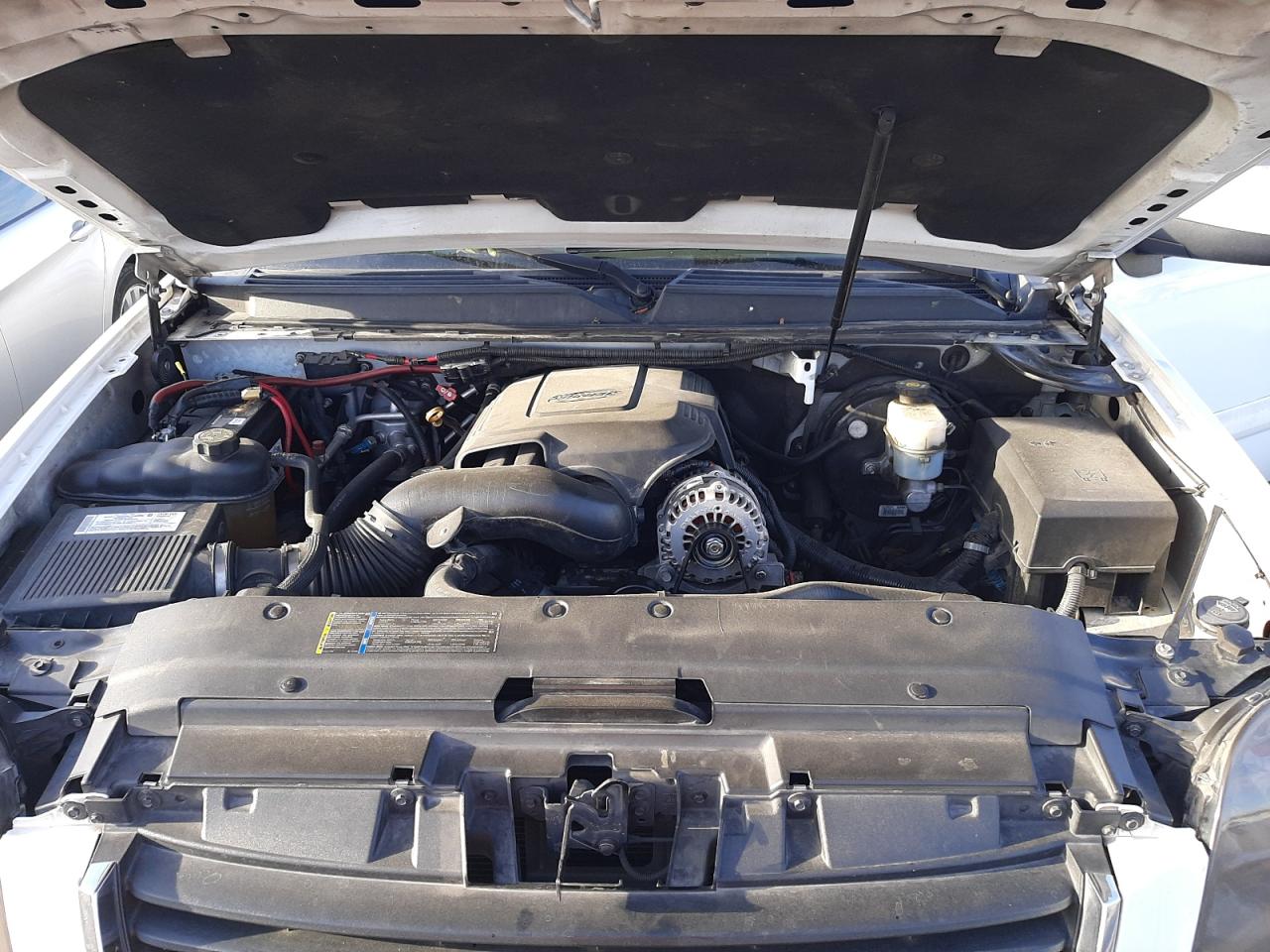 Photo 7 from auction – 2007 GMC YUKON with VIN 1GKFC13097R361191