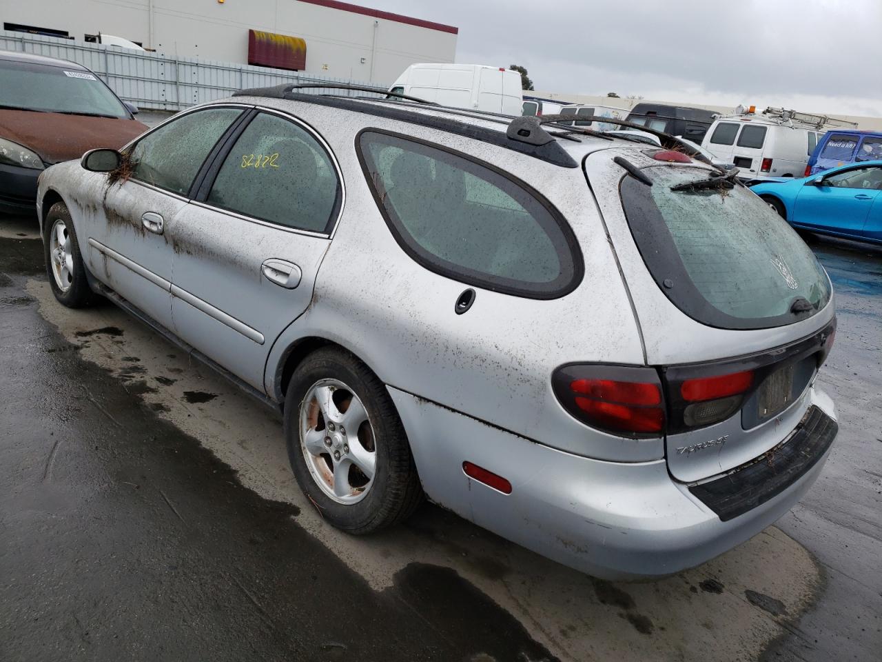 Photo 3 from auction – 2002 FORD TAURUS SE with VIN 1FAHP58U62G240897