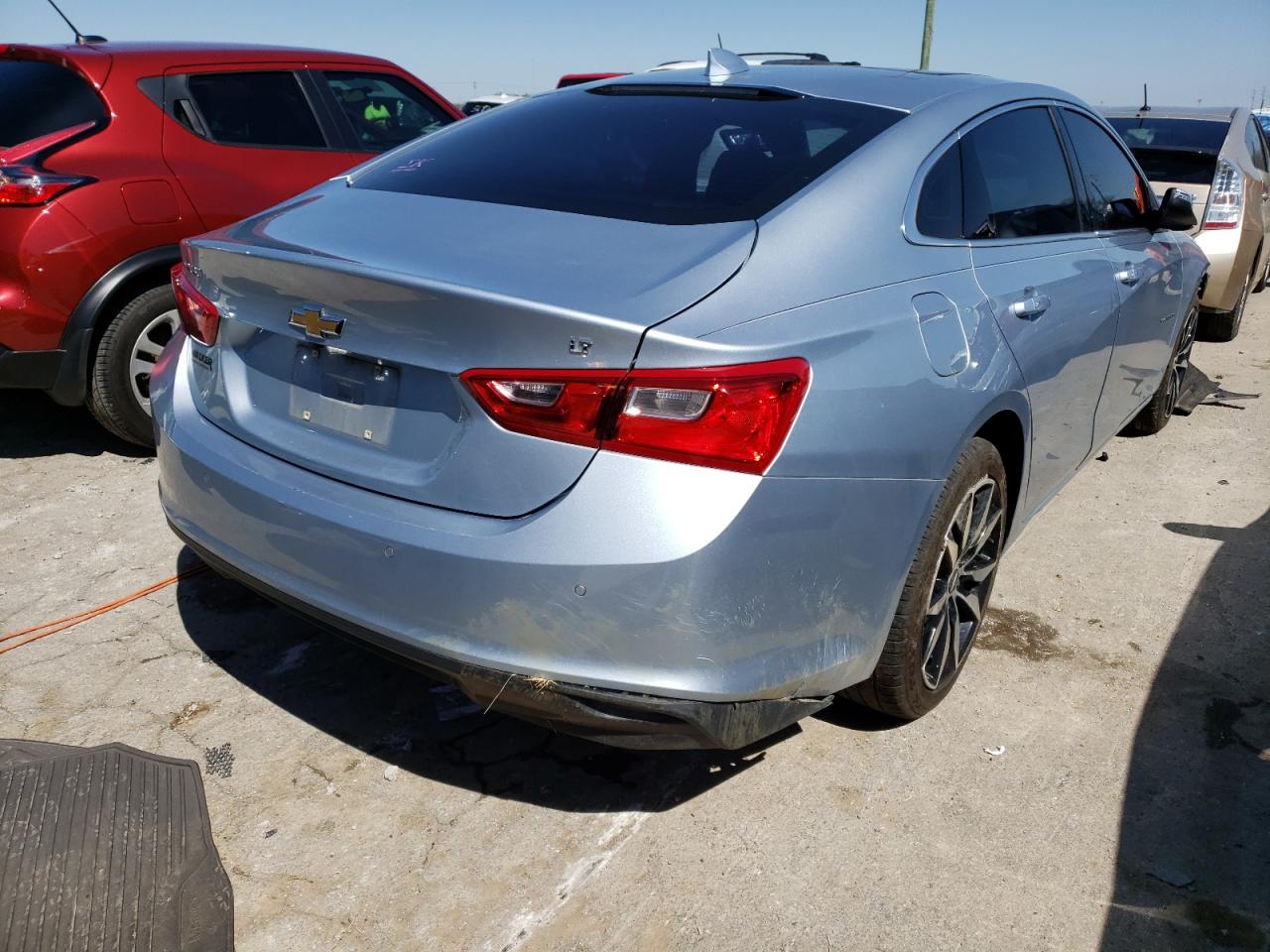 Photo 4 from auction – 2017 CHEVROLET MALIBU LT with VIN 1G1ZE5ST7HF240600
