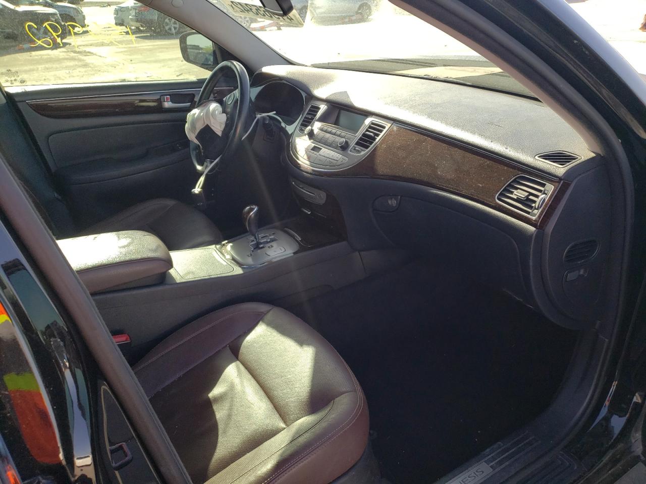 Photo 15 from auction – 2013 HYUNDAI GENESIS 3. with VIN KMHGC4DD7DU254129