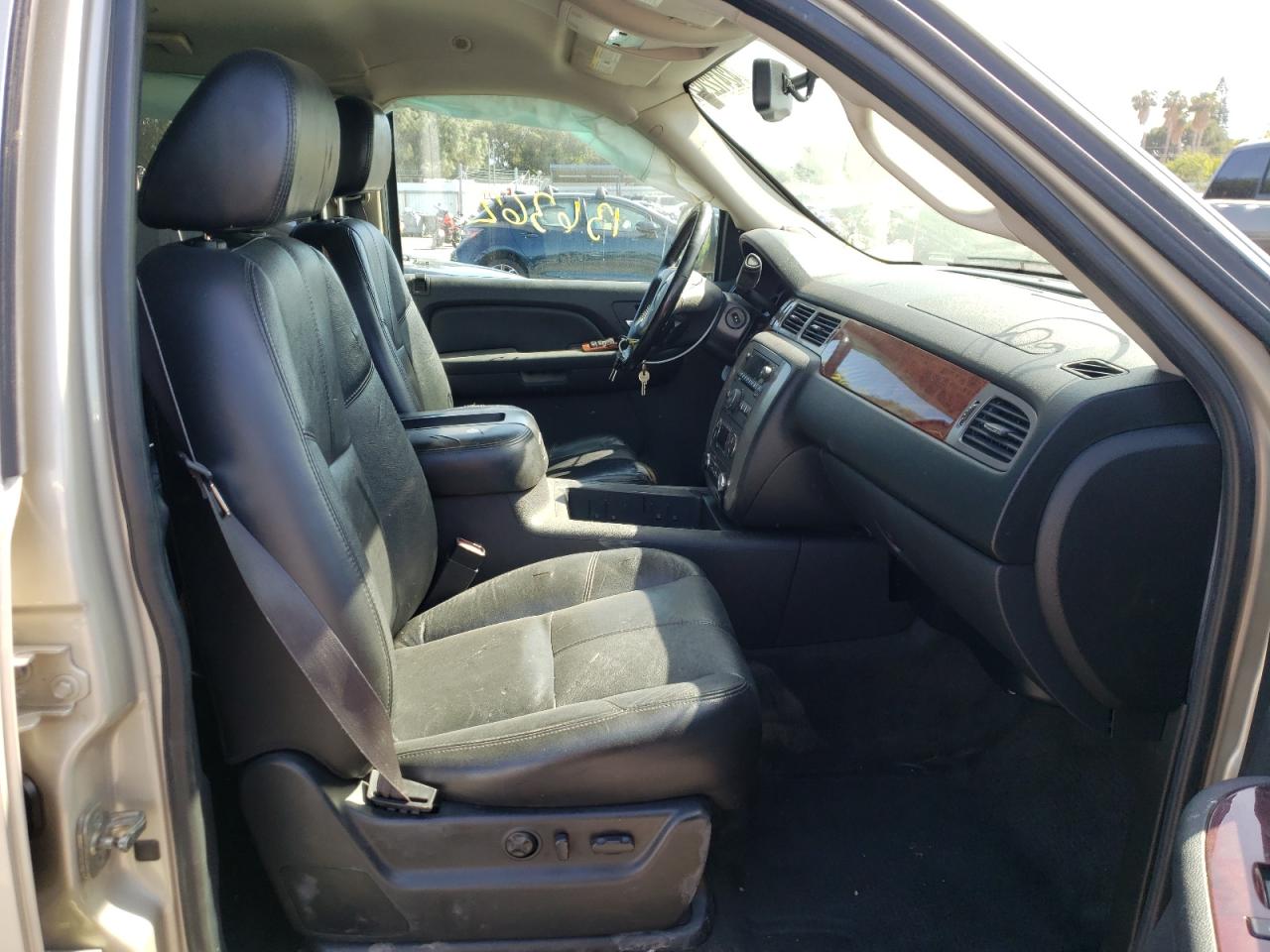 Photo 5 from auction – 2013 GMC YUKON SLT with VIN 1GKS1CE04DR260696