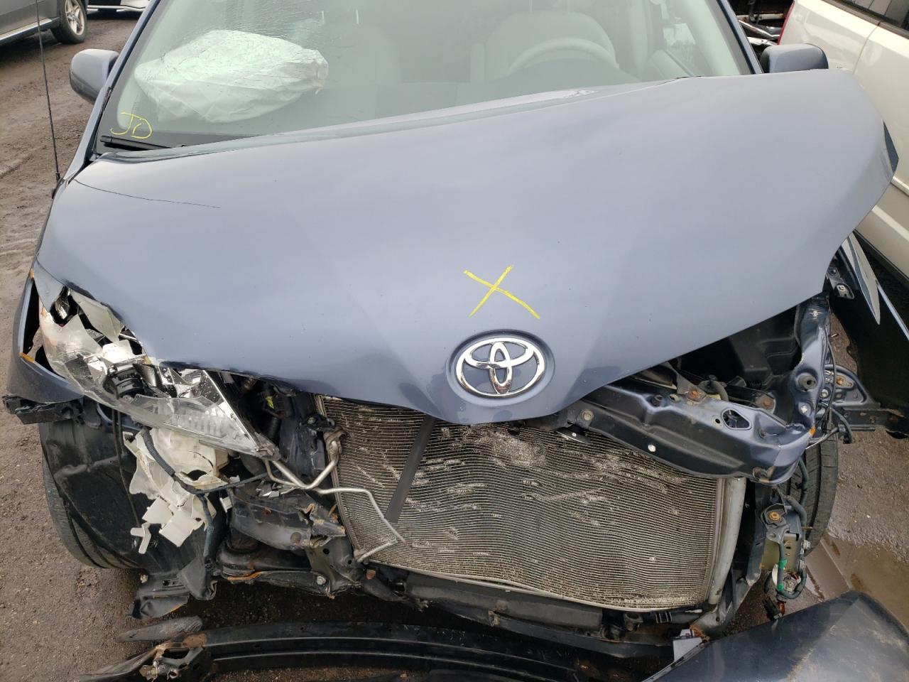 Photo 7 from auction – 2013 TOYOTA SIENNA LE with VIN 5TDKK3DC9DS350061