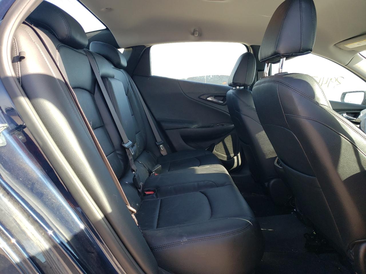 Photo 6 from auction – 2021 CHEVROLET MALIBU LT with VIN 1G1ZD5ST2MF049325