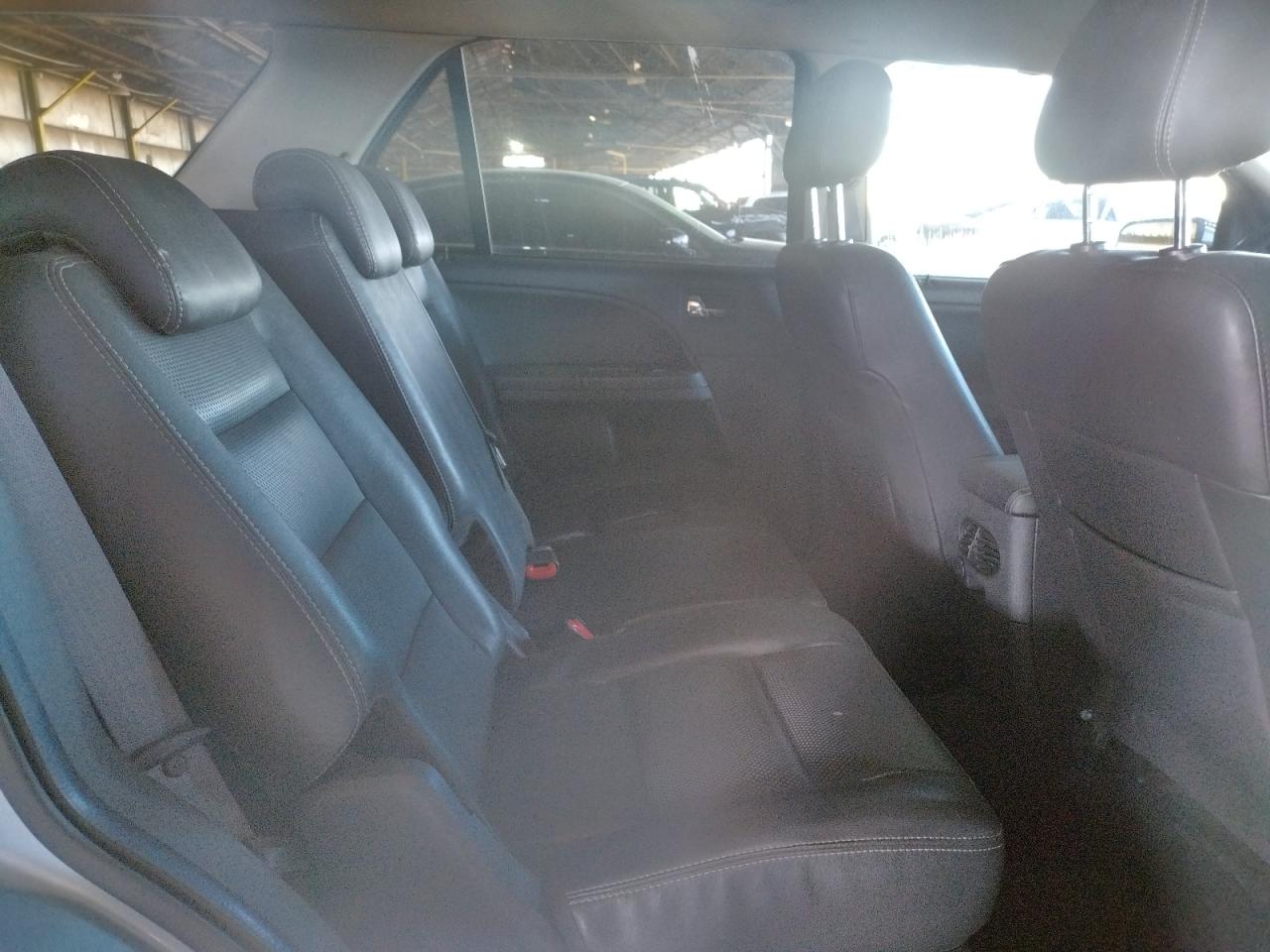 Photo 6 from auction – 2008 FORD TAURUS X L with VIN 1FMDK03W28GA18185