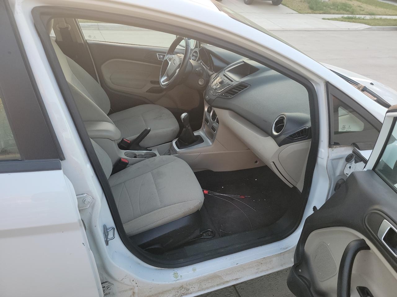 Photo 5 from auction – 2014 FORD FIESTA SE with VIN 3FADP4BE0EM216714