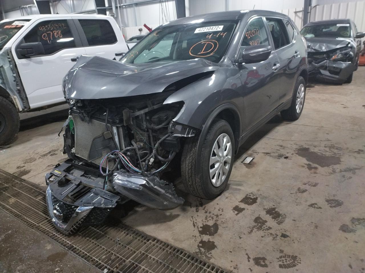 Photo 2 from auction – 2014 NISSAN ROGUE S with VIN 5N1AT2MV7EC872979