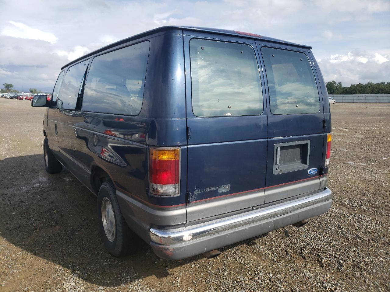 Photo 3 from auction – 1994 FORD E150 with VIN 1FMEE11H0RHA46729