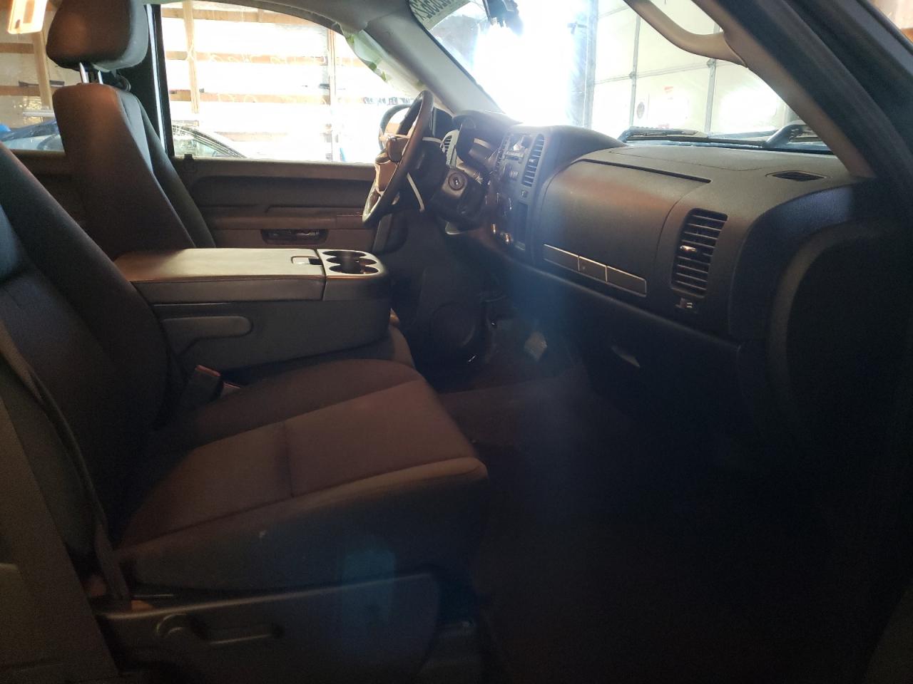 Photo 5 from auction – 2012 CHEVROLET SILVERADO with VIN 1GCRKSE74CZ287510