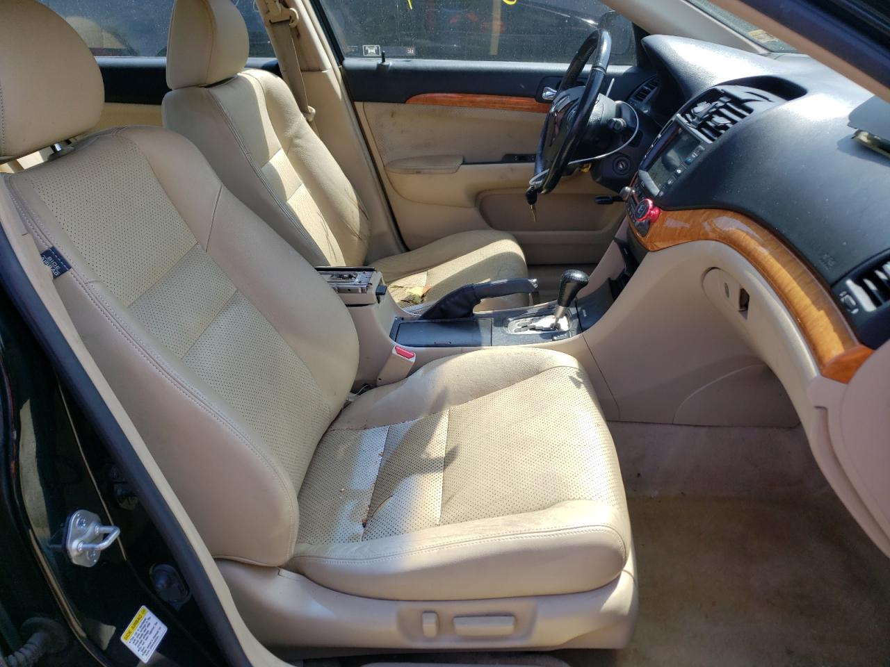 Photo 5 from auction – 2005 ACURA TSX with VIN JH4CL96985C006986