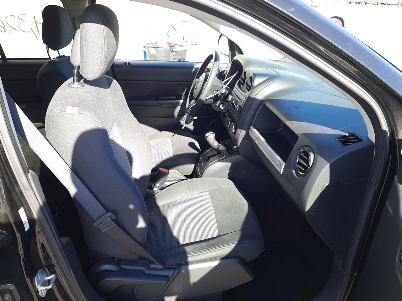 Photo 5 from auction – 2016 JEEP COMPASS SP with VIN 1C4NJDBB4GD646489