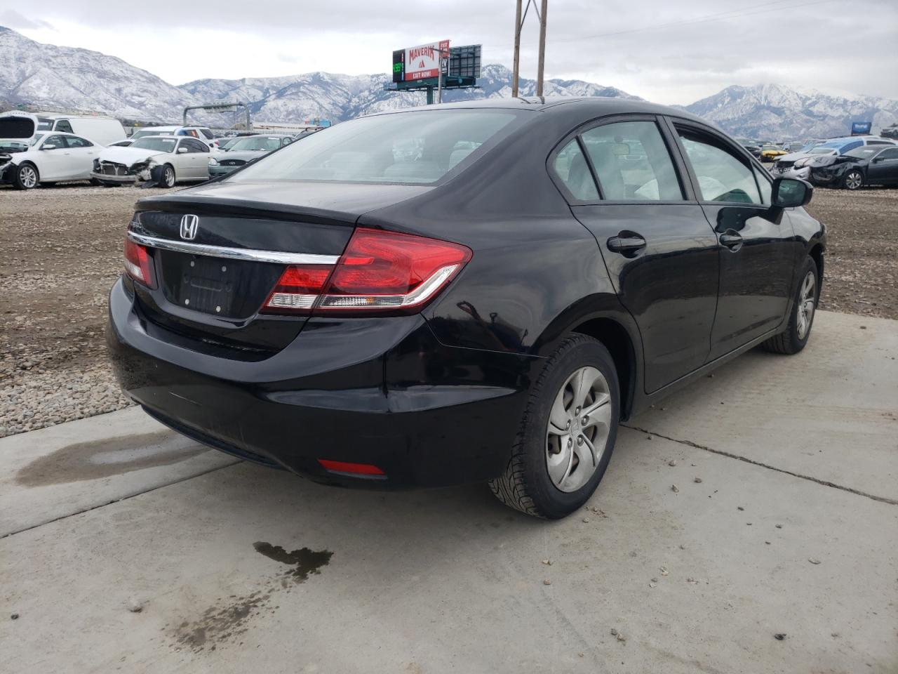 Photo 4 from auction – 2015 HONDA CIVIC LX with VIN 19XFB2E59FE062517