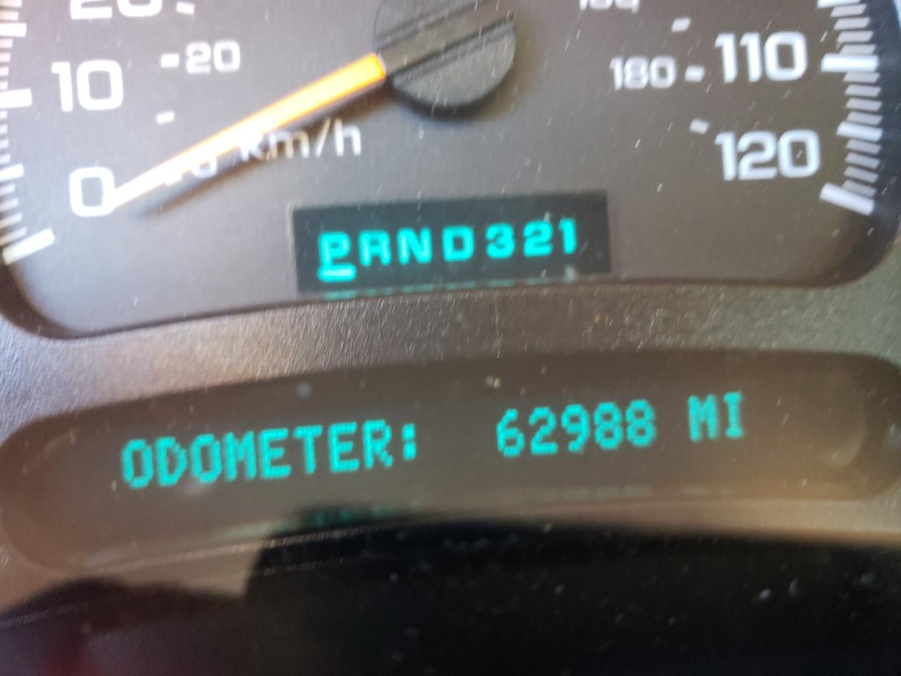 Photo 8 from auction – 2004 CHEVROLET SILVERADO with VIN 1GCEC19T84Z320572