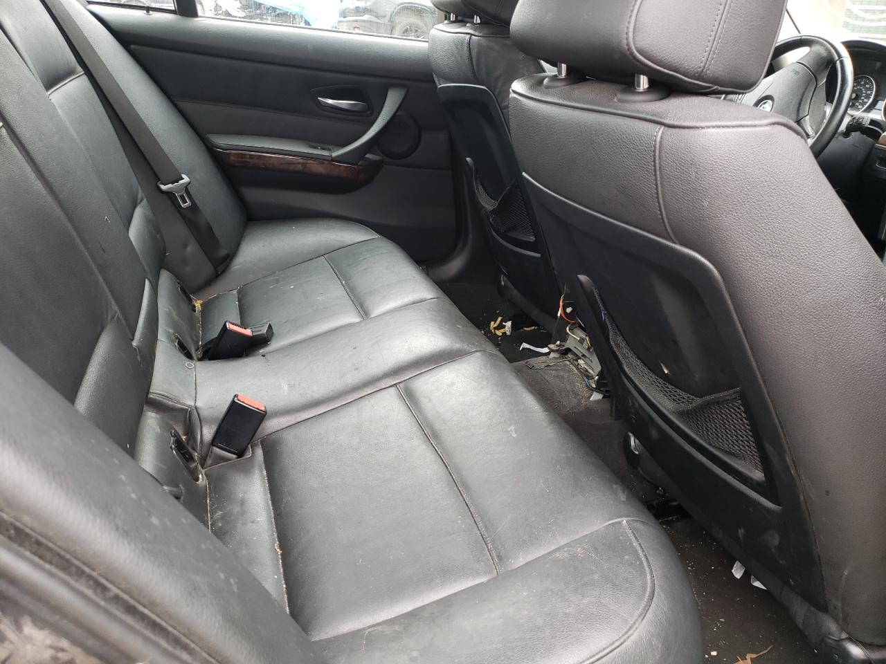 Photo 6 from auction – 2006 BMW 330 XI with VIN WBAVD33556KV68466